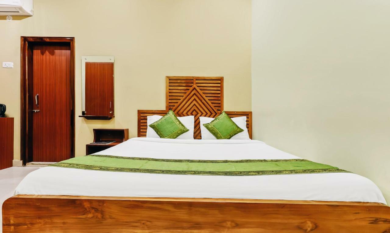 Treebo Trend Prabash Atithi Griha Hotel Гувахати Екстериор снимка